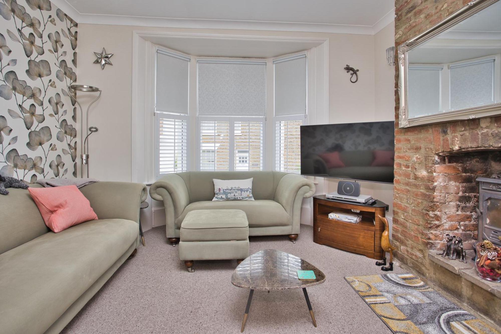 Spacious Seaside Escape In The Heart Of Deal, 4 Mins From The Beach Eksteriør bilde
